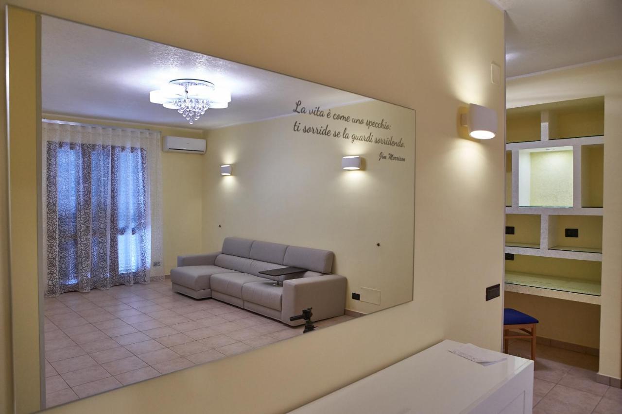 B&B Mary Grace Rossano Stazione Bagian luar foto