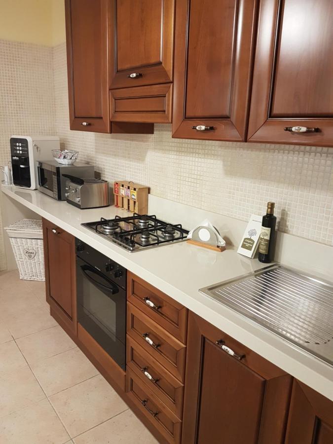 B&B Mary Grace Rossano Stazione Bagian luar foto